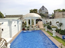 Hồ Bơi Nhà Chị Hiền - Biên Hòa