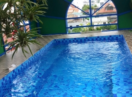 Bể Jacuzzi Khách Sạn PoeTic - TP Huế