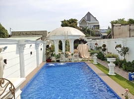 Hồ Bơi Nhà Chị Hiền - Biên Hòa